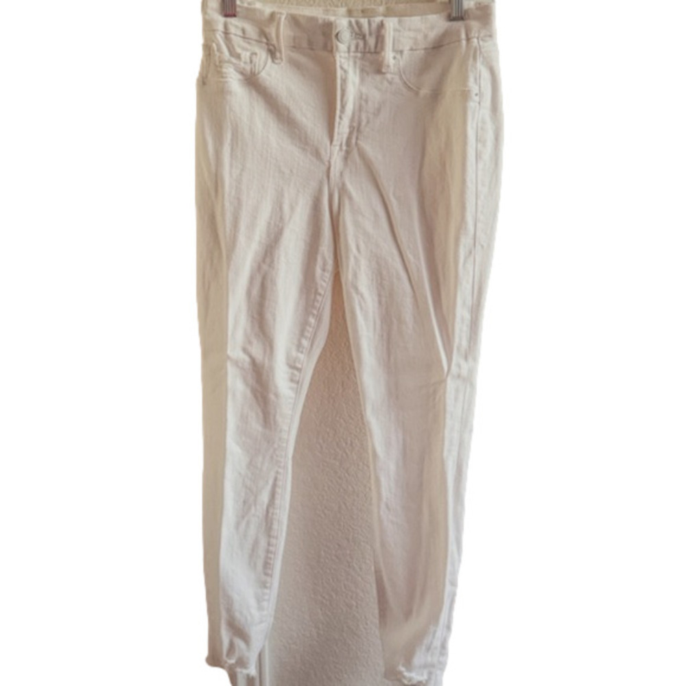 Good American Distressed White Skinny Jeans Size 8 - Summer Chic